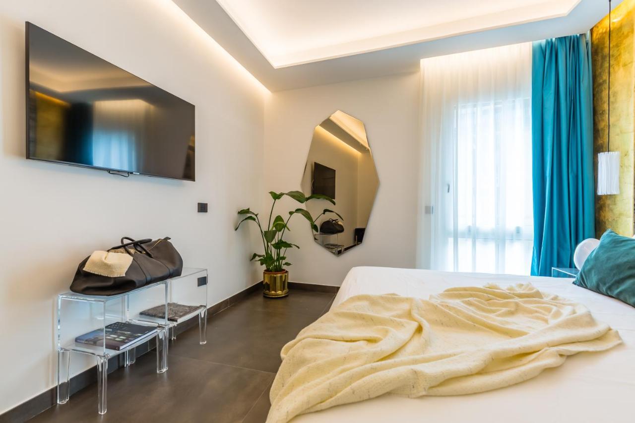 Dei Martiri Suite Napoli Bagian luar foto